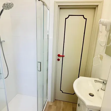 住宿加早餐酒店 Peace 2 比萨